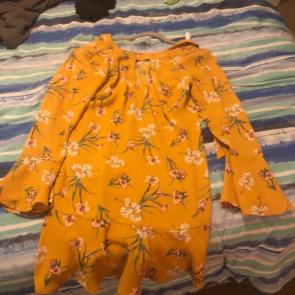 Cute yellow dress